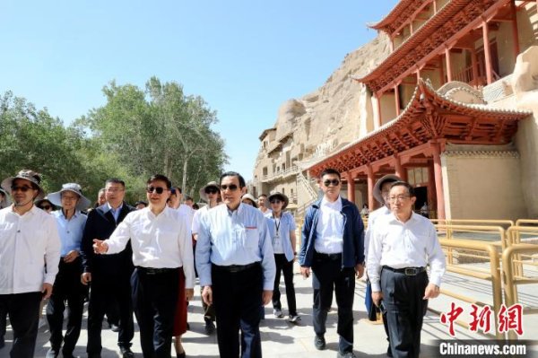 华泰国际 在莫高窟亲近中华文化 台湾青年盼两岸共同弘扬光大