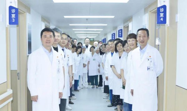 博星配资 建院110周年献礼 | 北京世纪坛医院皮肤性病科新诊区启用
